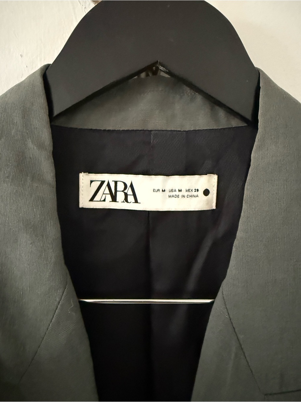 ZARA Double-Breasted Blazer in Green Gray - Picture 3 of 3